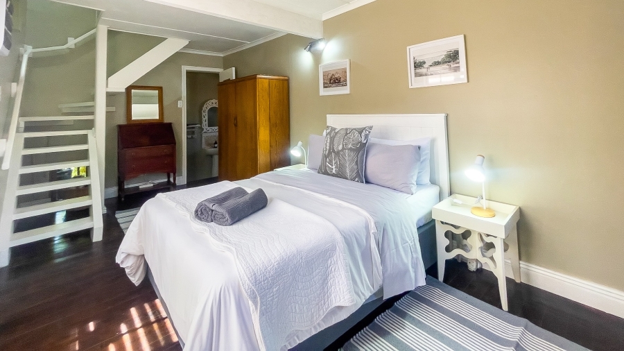 To Let 5 Bedroom Property for Rent in Southern Cross Western Cape